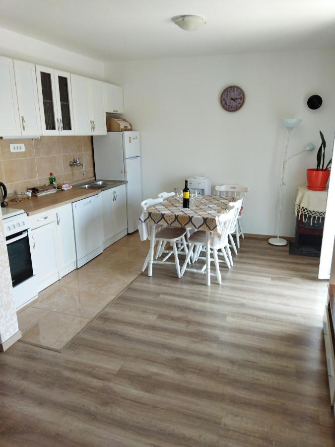Apartmani Bellami Bečići Esterno foto