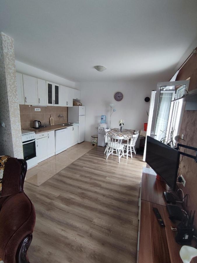 Apartmani Bellami Bečići Esterno foto