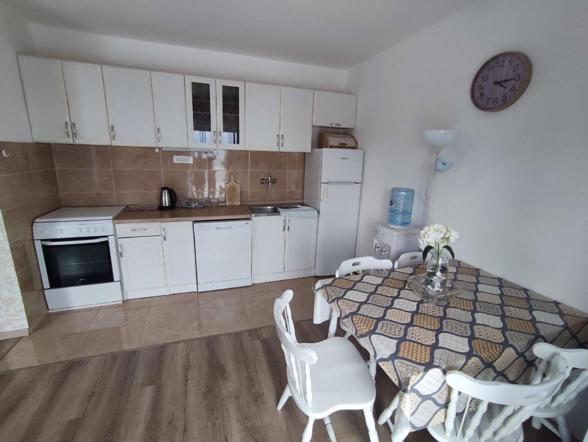 Apartmani Bellami Bečići Esterno foto